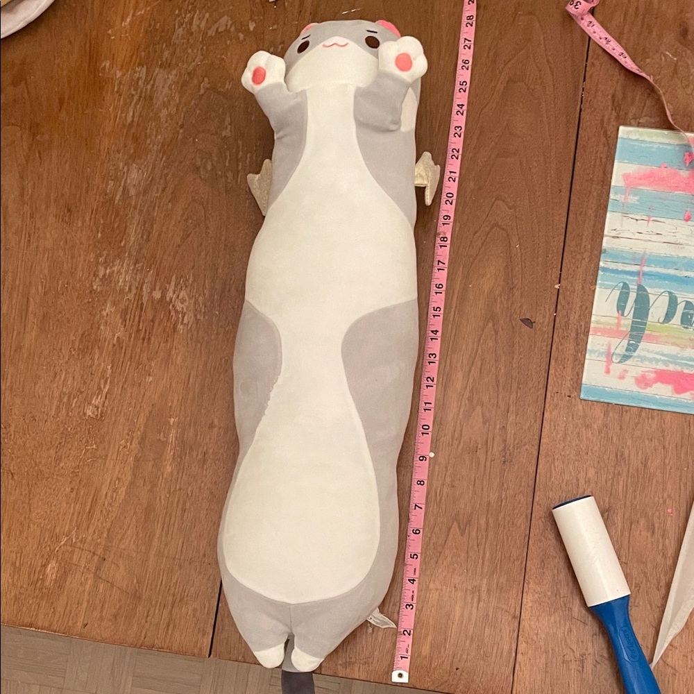 Looooong Squishy Cat With Wings